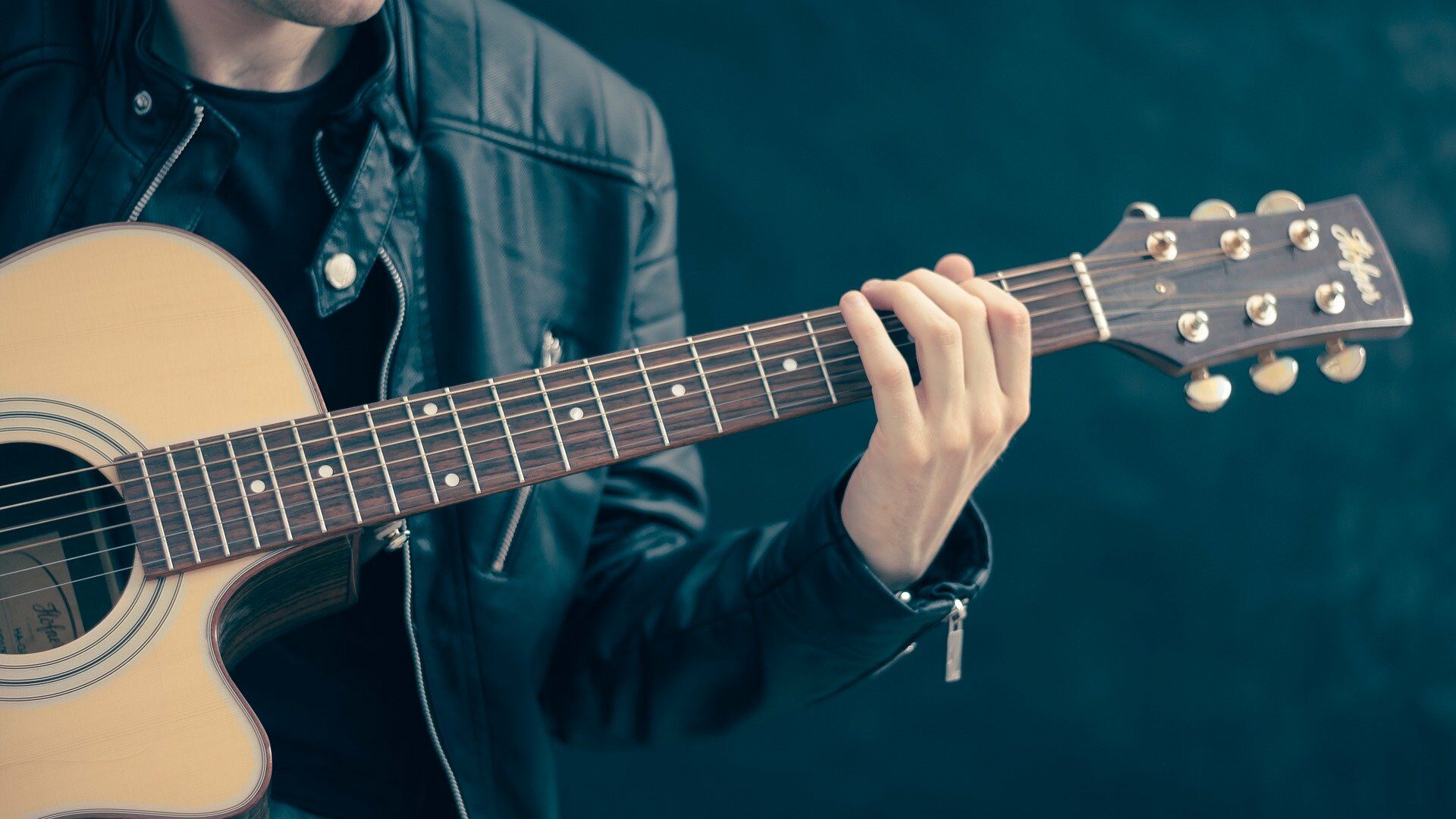 guitar-756326_1920